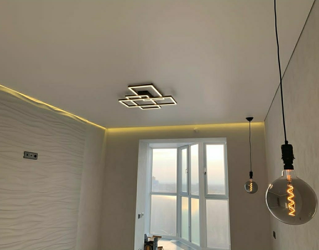 парящие натяжные потолки